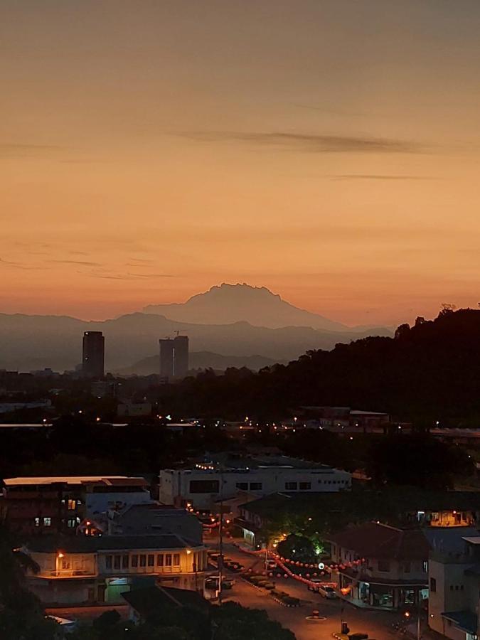Mt Kinabalu , Sea View & Sunset Living , Aru , Borneo Kota Kinabalu