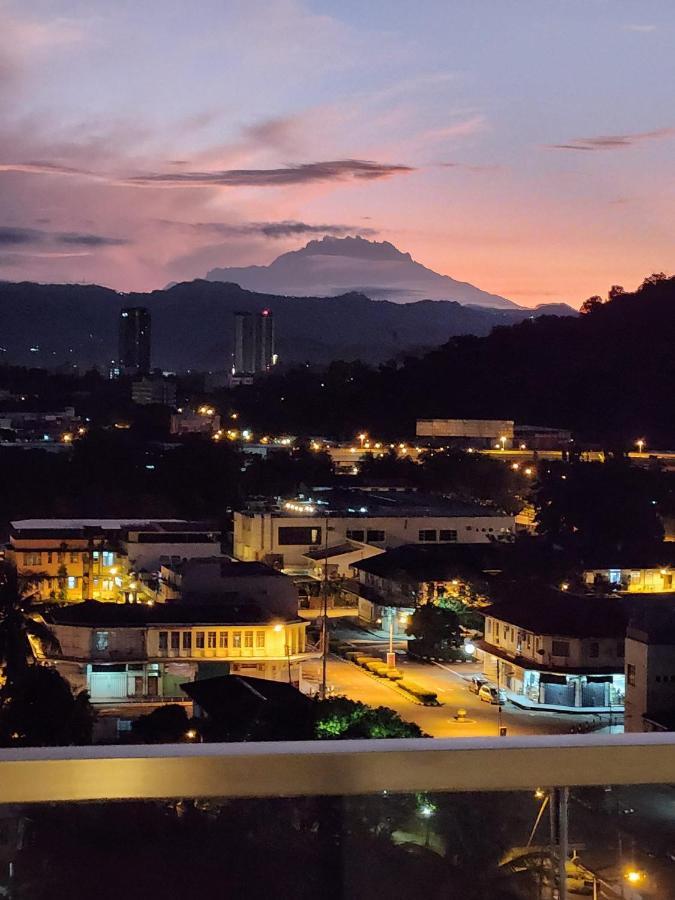 Mt Kinabalu , Sea View & Sunset Living , Aru , Borneo Kota Kinabalu
